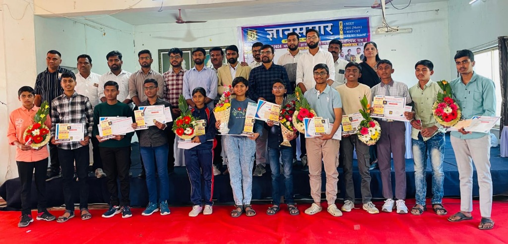 Group of students and parents at felicitation